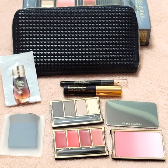 New Estee Lauder Makeup Travel Wallet Exclusive Set - Picture 3 of 11